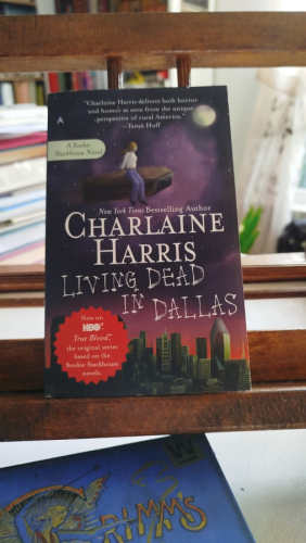 Portada del libro Living Dead in Dallas (Sookie Stackhouse/True Blood, Book 2)