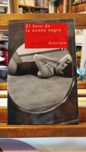 Portada del libro de El beso de la sirena negra