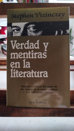 Portada del libro de Verdad y mentiras en la literatura: ensayos y críticas