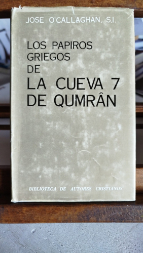 Portada del libro de Los papiros griegos de la cueva 7 de Qumrân