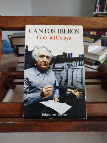 Portada del libro de Cantos íberos