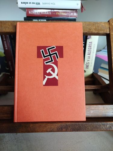Portada del libro de La tentación totalitaria