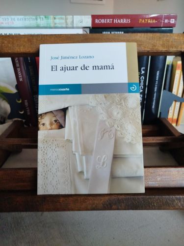 Portada del libro de El ajuar de mamá