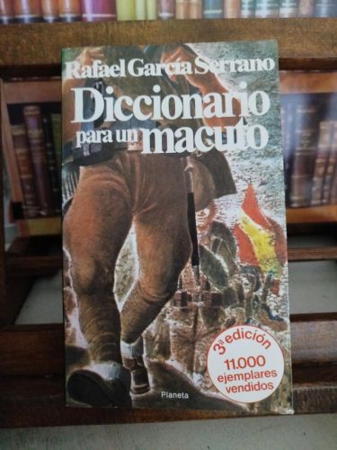 Portada del libro de Diccionario para un macuto (dedicado por el autor)
