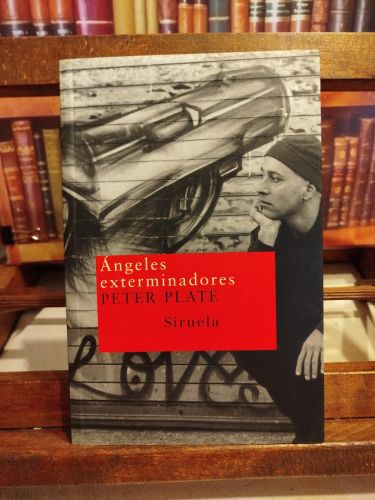 Portada del libro de Ángeles exterminadores