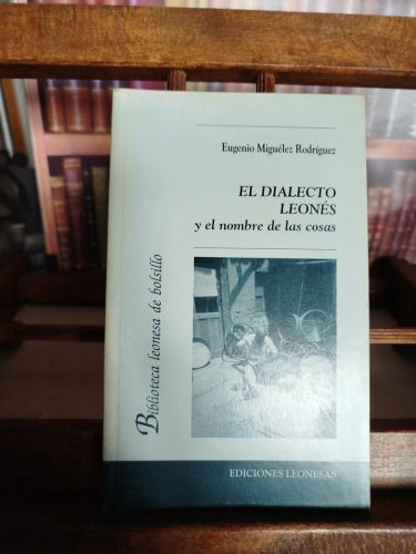 Portada del libro de El dialecto leones: y el nombre de las cosas