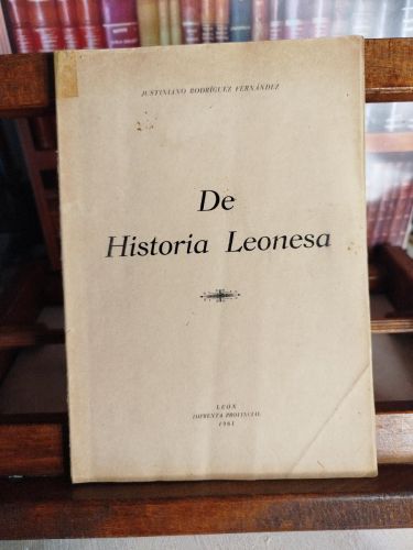 Portada del libro de De historia leonesa