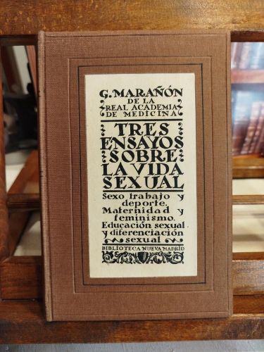 Portada del libro de Tres ensayos sobre la vida sexual