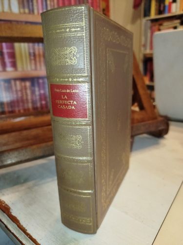 Portada del libro de Edición facsimilar de La perfecta casada; Edición facsimilar de El Cantar de los cantares.