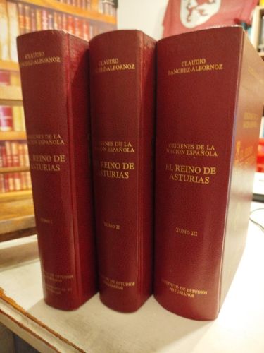 Portada del libro de Estudios críticos sobre la historia del reino de Asturias: orígenes de la nación española 