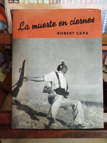 Portada del libro de La muerte en ciernes