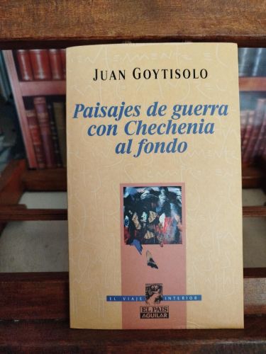 Portada del libro de Paisajes de guerra con Chechenia al fondo