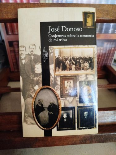 Portada del libro de Conjeturas sobre la memoria de mi tribu