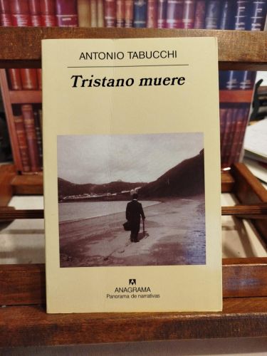 Portada del libro de Tristano muere: una vida.