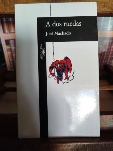 Portada del libro de A dos ruedas